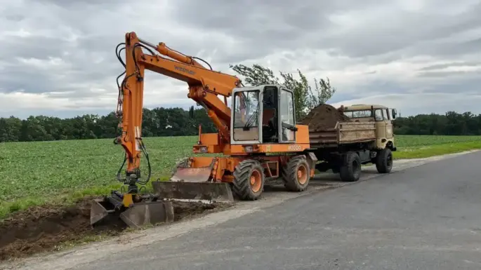 Tiefbau und Transportleistungen im Landkreis Görlitz und Bautzen Tiefbau und Transportleistungen mit Mobilbagger DSW Weicha Landkreis Görlitz und Bautzen